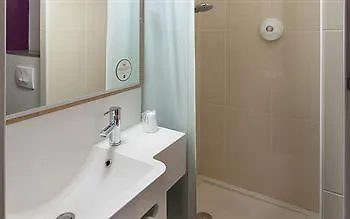 B&B HOTEL Saint-Etienne La Terrasse